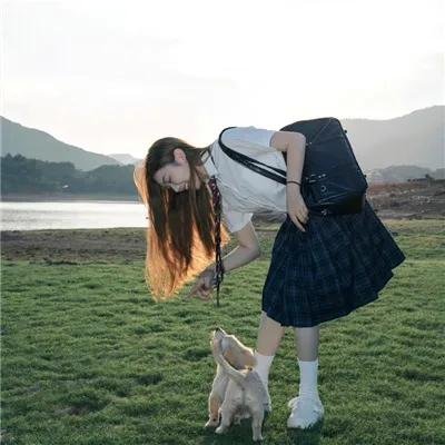 在池中